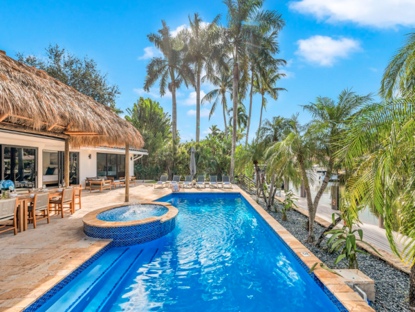 Luxurious Waterfront Property in Fort Lauderdale - Ideal for Families